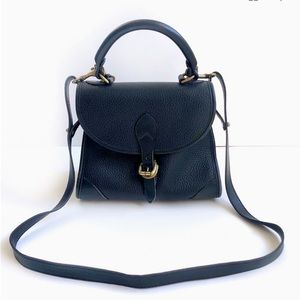 Dooney & Bourke VINTAGE All Black
Crossbody Bag